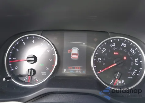 2020 Toyota Rav4 Xle z USA, uszkodzony, nr VIN 2T3W1RFV0LW080799